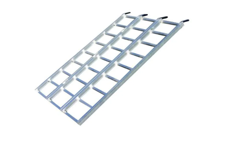 Yutrax Tri Fold Aluminum Ramp